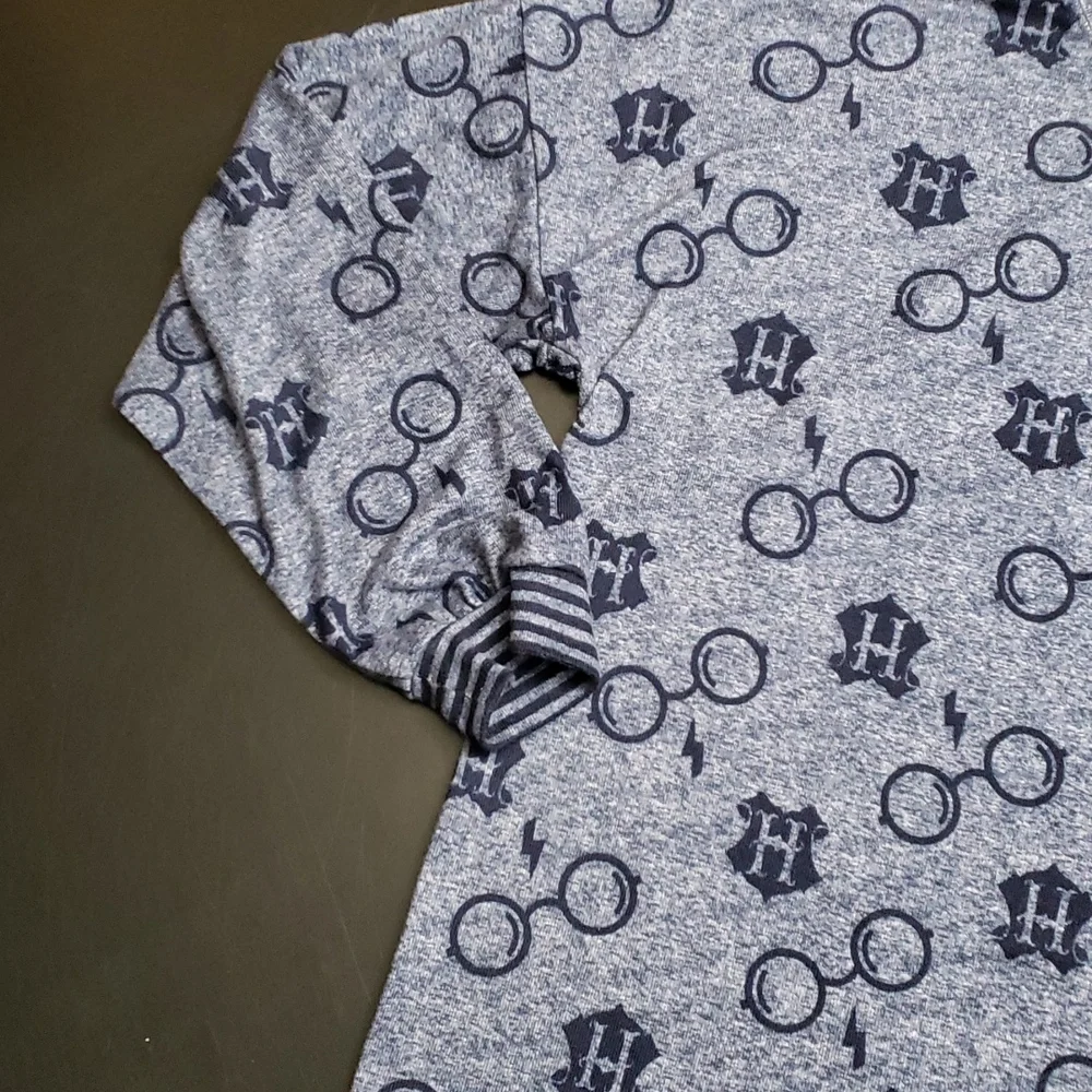 Universal Studios Wizarding World of Harry Potter - Long Sleeve - Picture 5 of 7